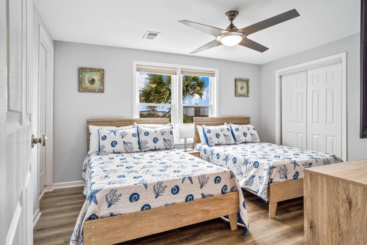 Ocean Daze - Sleeps 22, Direct Oceanfront, Renovated May 2022 Villa Holden Beach Luaran gambar